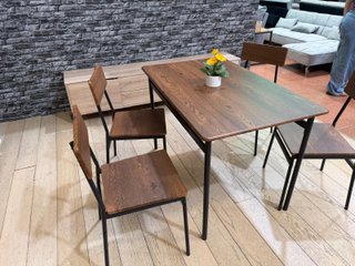 Mesa Comedor/Cocina + 4 Sillas Madera Oscura