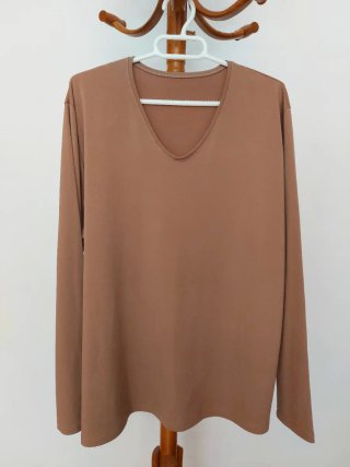 Camiseta manga larga marrón elástica Talla L