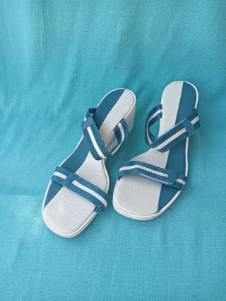 Sandalias Bally Talla 41 Azul y Blanco