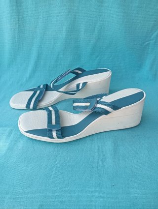 Sandalias Bally Talla 41 Azul y Blanco
