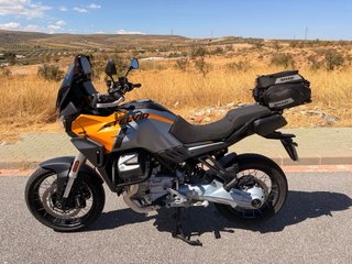 Moto Guzzi Stelvio 2024