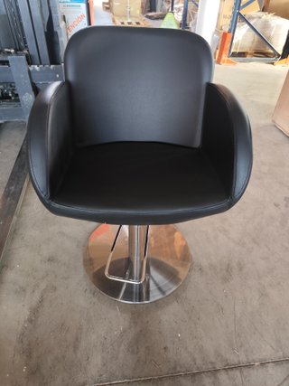 Sillón de peluquería negro