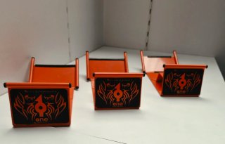 Soporte expositor patín scooter naranja