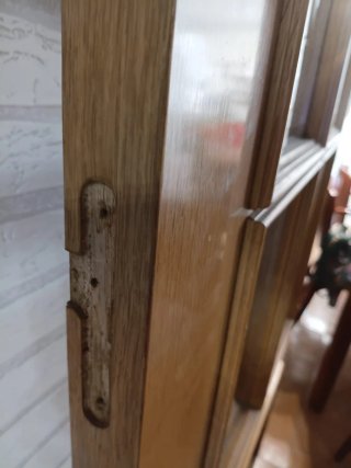 Puerta de comedor madera con cristales