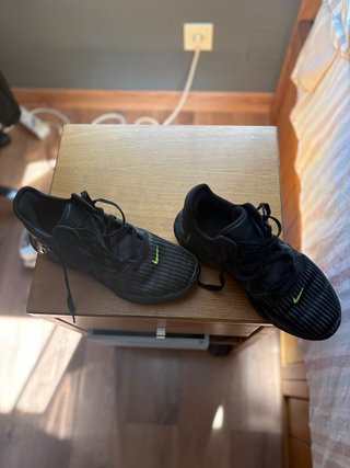 Zapatillas Nike LeBron Witness VI Negras y Verdes