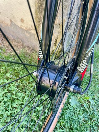 Bicicleta Orbea Alma con kit eléctrico Swytch