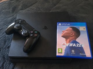 PS4 Slim + Mando + FIFA 22