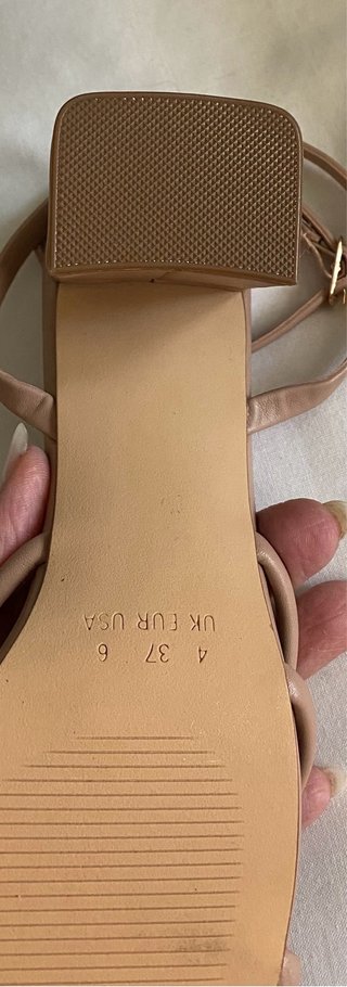 Sandalias Primark Beige