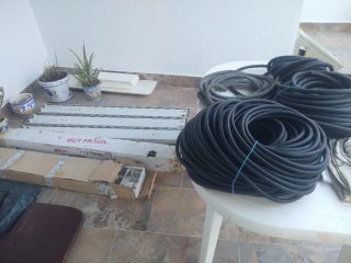 Iluminarias y tubo corrugado