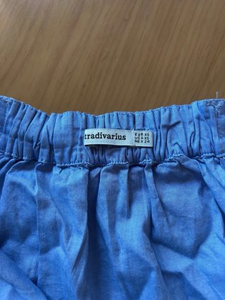 Falda azul con volantes estilo pareo