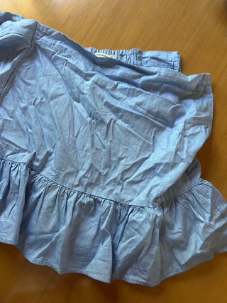 Falda azul con volantes estilo pareo
