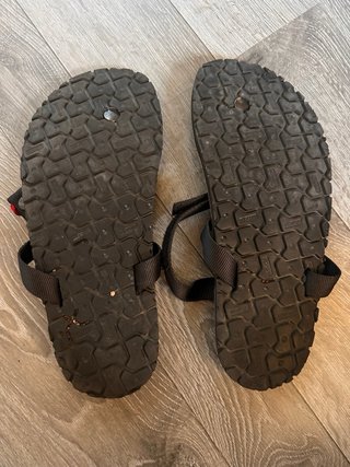 Sandalias Enix 105 Marrones y Rojas t09