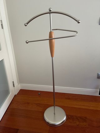 Galán de noche moderno metal y madera