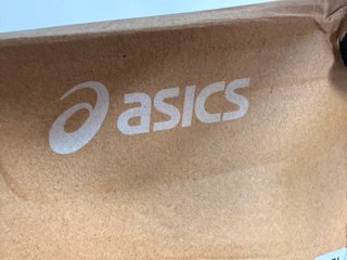 Asics Beige/Blanco Zapatillas Deportivas