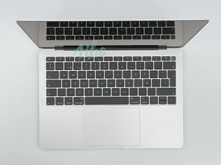 MacBook Air 13" M1 (2020) 8 CPU/7 GPU núcleos - SSD 256Gb - RAM 8Gb - Plata