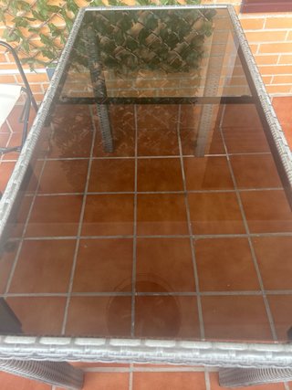 Tavolo da Terrazza in Rattan Grigio e Cristallo