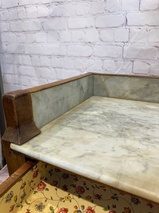 Mesa tocador antigua