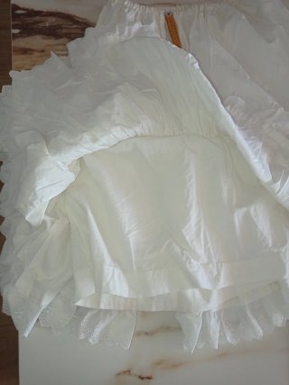Cancán fallera blanco.