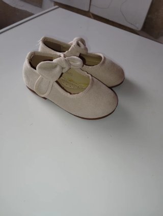 Zapatos beige bebé niña con lazo n°23 NUEVOS