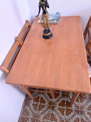 Mesa y 4 Sillas Comedor Madera