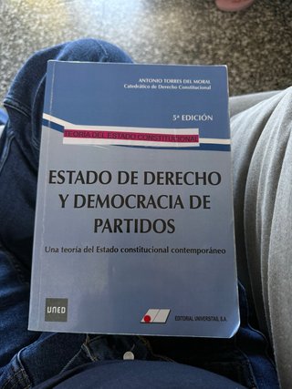 Estado de derecho y democracia de partidos una ...