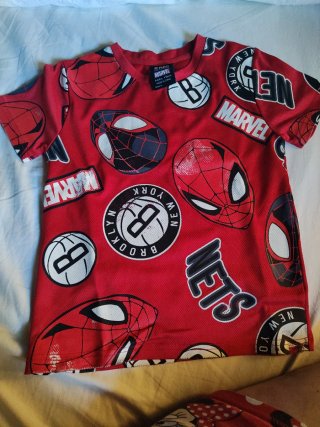 Camiseta Marvel Spiderman Brooklyn Nets