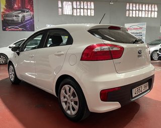 KIA Rio 1.2 CVVT Concept