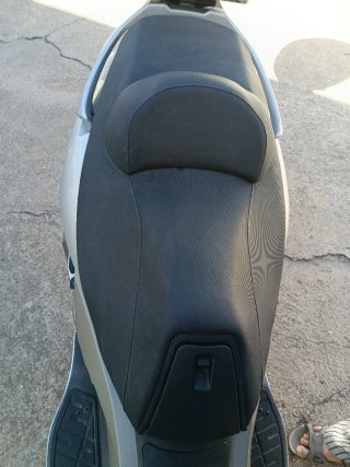 Maxi scooter