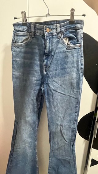Pantalón vaquero campana azul