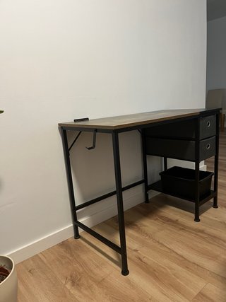 Escritorio madera con cajones y metal