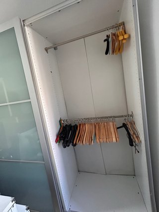 OPORTUNIDADArmario Ikea puertas cristal y aluminio