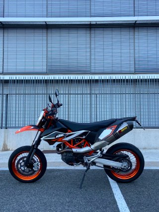 KTM 690 SMC R Supermotard 2012