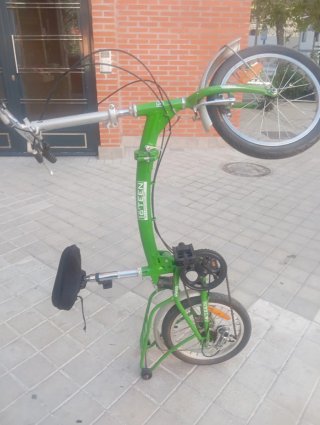 Bicicleta plegable verde 16 16TEEN. Consultar