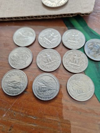 10 monete USA da un quarto di dollaro
