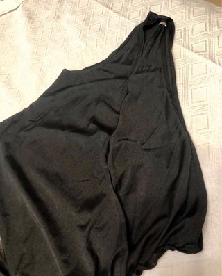 Vestido negro asimétrico Shein talla L 40/42