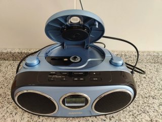 Equipo Sanyo Portable CD/MP3 Radio, modelo MCD-MX5