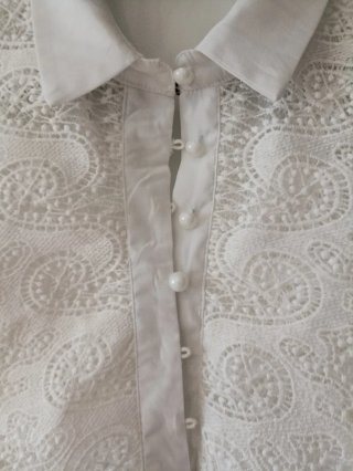 Blusa blanca encaje bordado elegante talla L mujer
