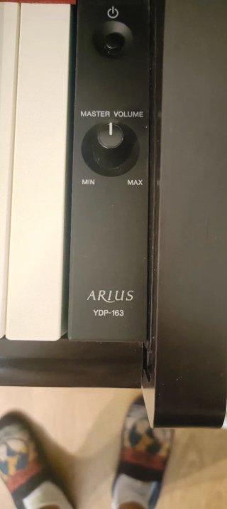 Piano YAMAHA YDP-163