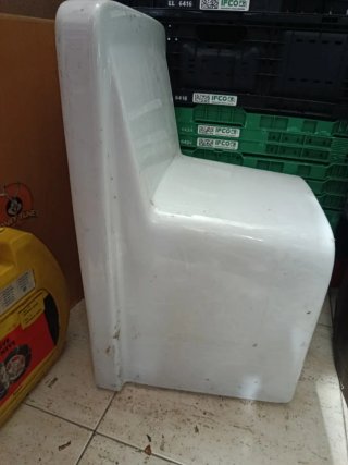 Pileta de lavado blanca