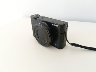 Cámara Sony RX100 III (RX100M3)