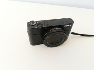 Cámara Sony RX100 III (RX100M3)