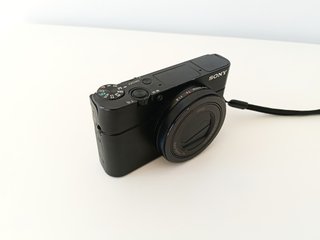 Cámara Sony RX100 III (RX100M3)