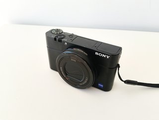 Cámara Sony RX100 III (RX100M3)