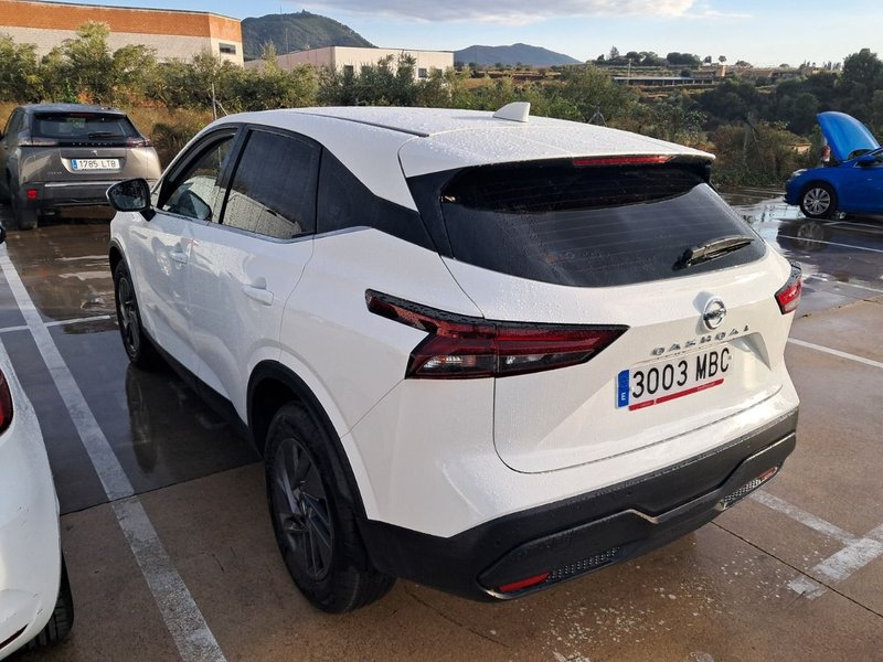 Nissan Qashqai DIG-T mHEV 4x2 Acenta (2021) 2022, foto 6