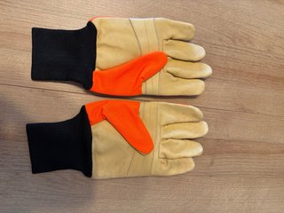 Guantes anticorte motosierra Patones Robert