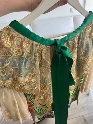 Traje fallera +2 corpiños +zapatos talla 34/36