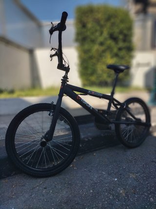 Bicicleta BMX Negra