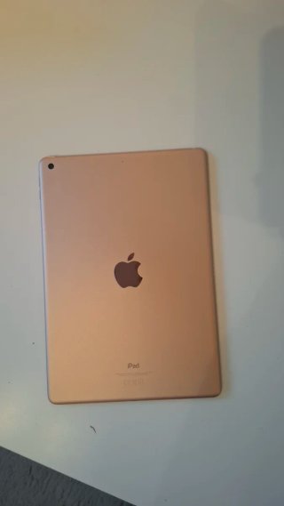 Ipad 7° generación con Apple pencil y ambas cajas.