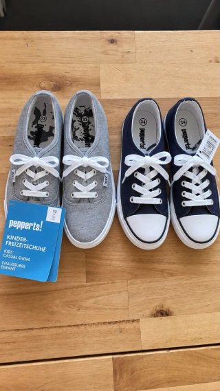 pack de dos pares de bambas deportivas niño nuevas