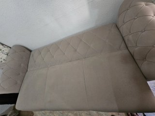 Sofá cama tipo Chester con almacenaje.